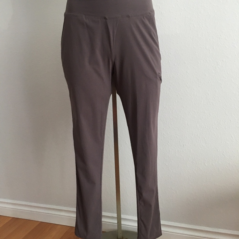 Dynama ankle pant